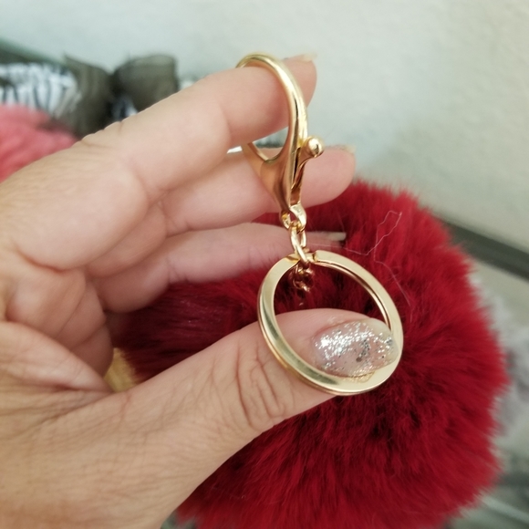 Anthropologi Pom Pom Fuzzy Large Faux Fur Keychain New - Picture 4 of 8